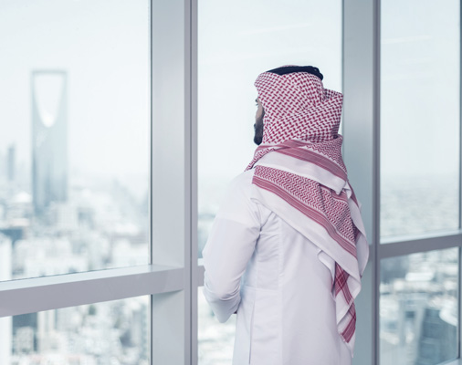 Component 02- bank of tomorrow- arabsstock_P26490_large Desktop 506x400